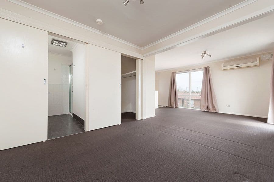 74 Wattleglen Street, Craigieburn VIC 3064, Craigieburn - Thumbnail 7