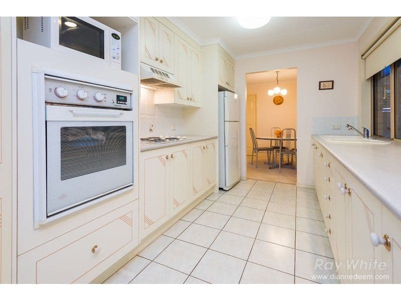 19 Blue Grass Crescent, Eight Mile Plains QLD 4113, Eight Mile Plains - Thumbnail 8