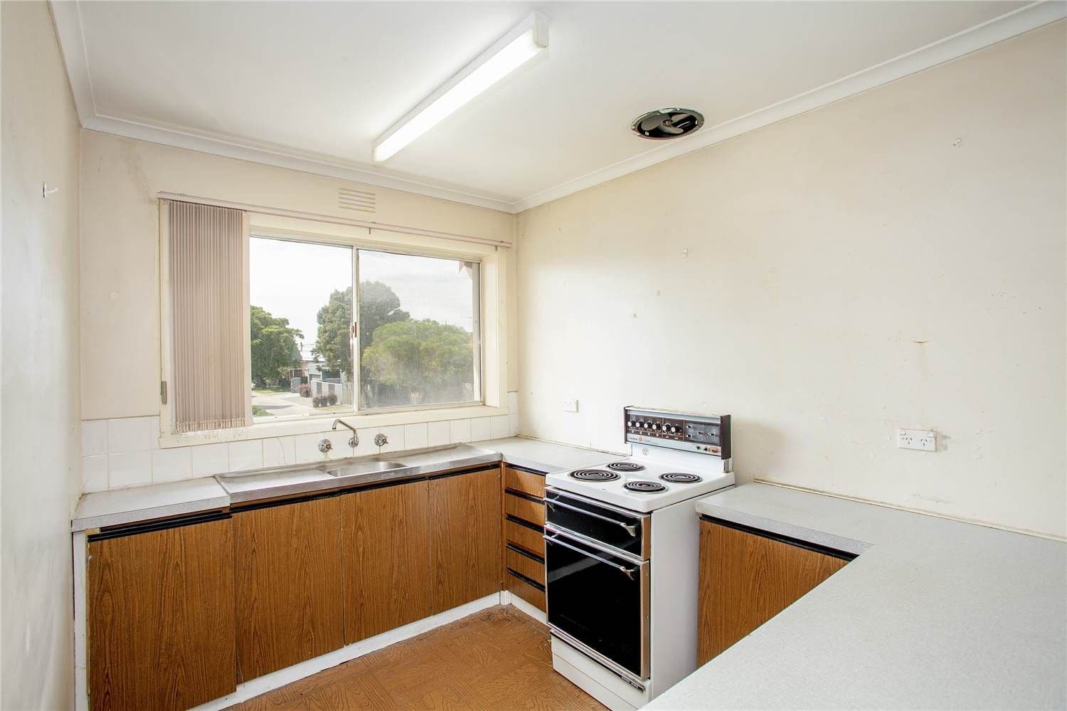9 Finchaven Street, HERNE HILL VIC 3218, Herne Hill - Thumbnail 2