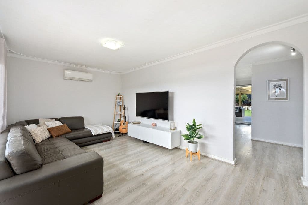 17 Windsor Place, Kallaroo WA 6025, Kallaroo - Thumbnail 5