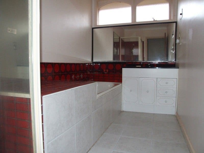 1 Emu Court, MELTON VIC 3337, Melton - Thumbnail 8