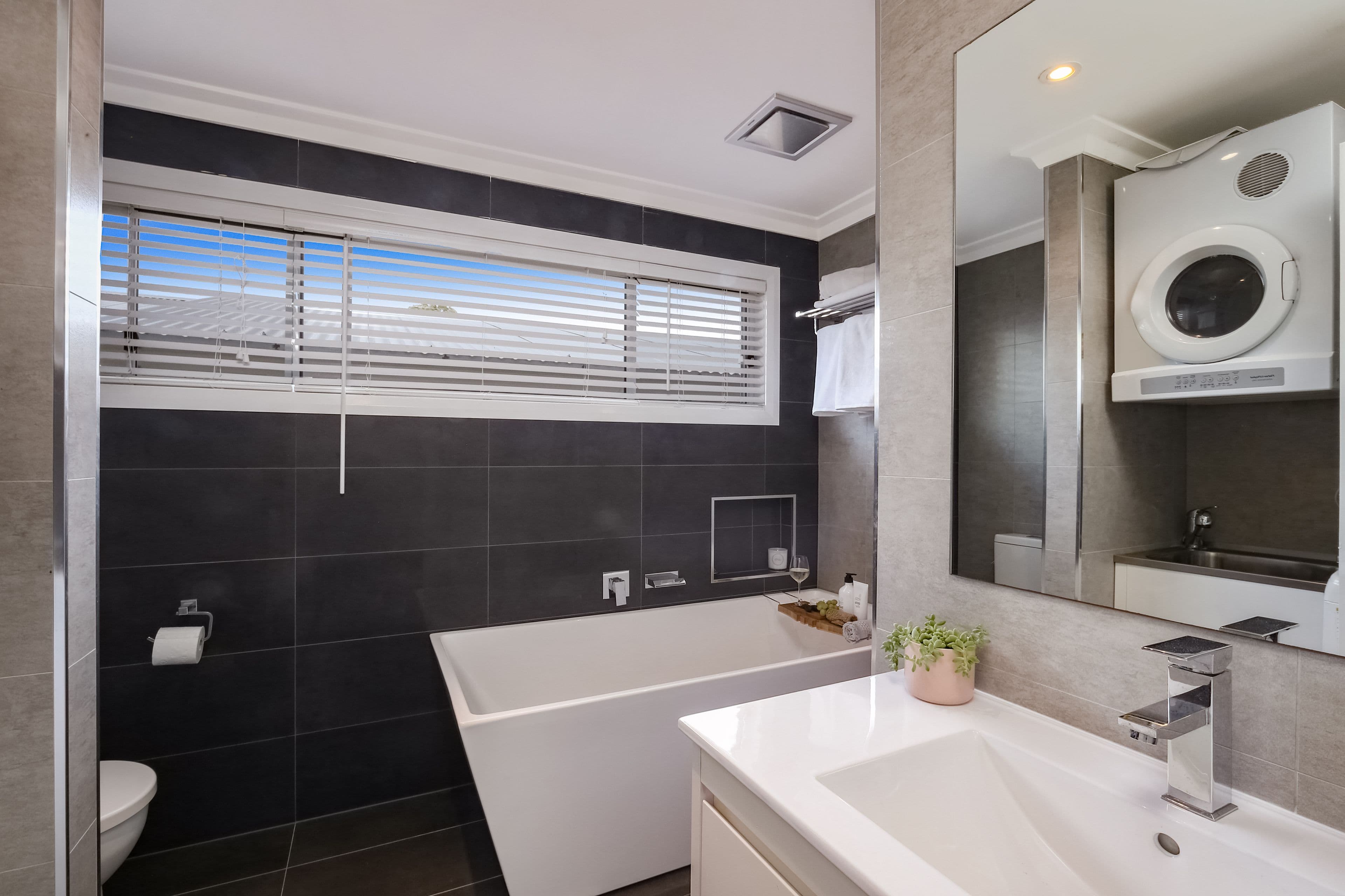 56 Davis Avenue, Davistown - Thumbnail 7