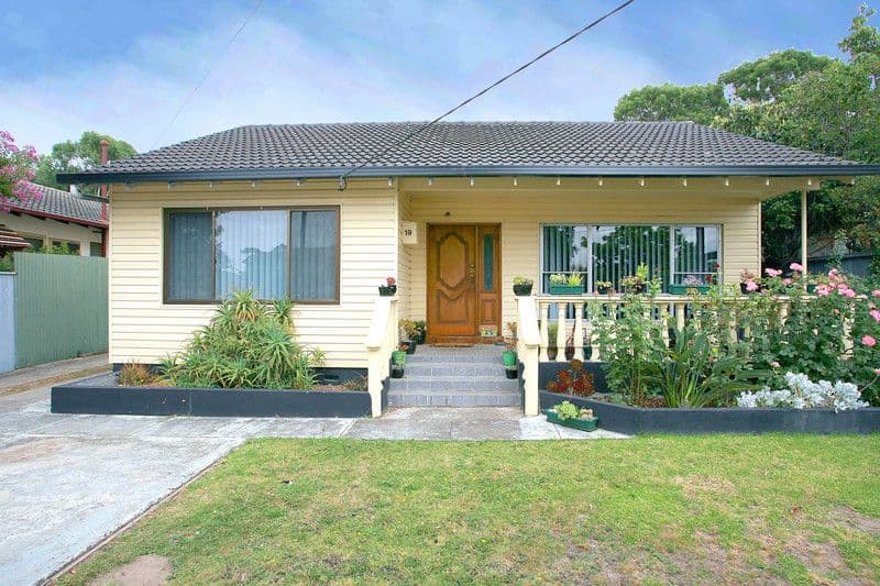 19 Betula Street, DOVETON VIC 3177, Doveton - Image 1