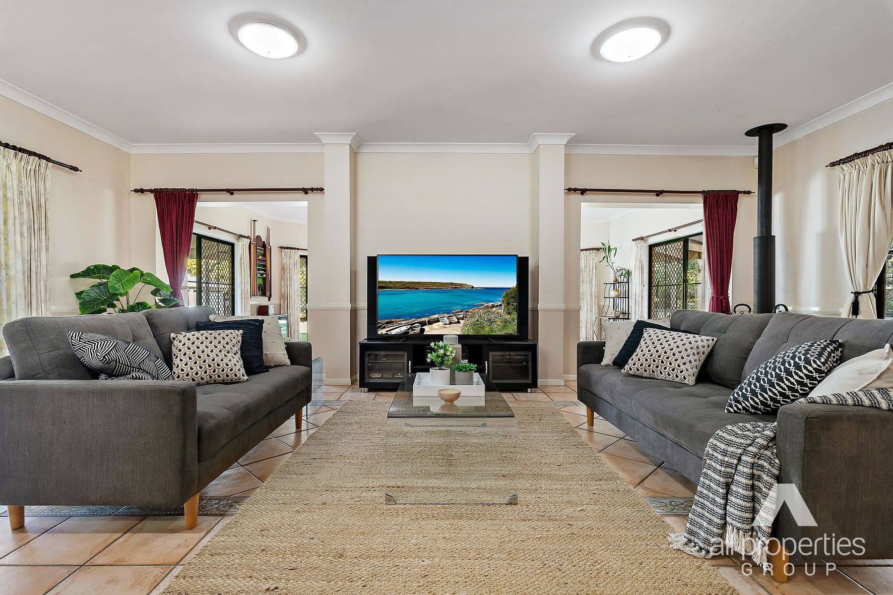 298, Forestdale - Thumbnail 6