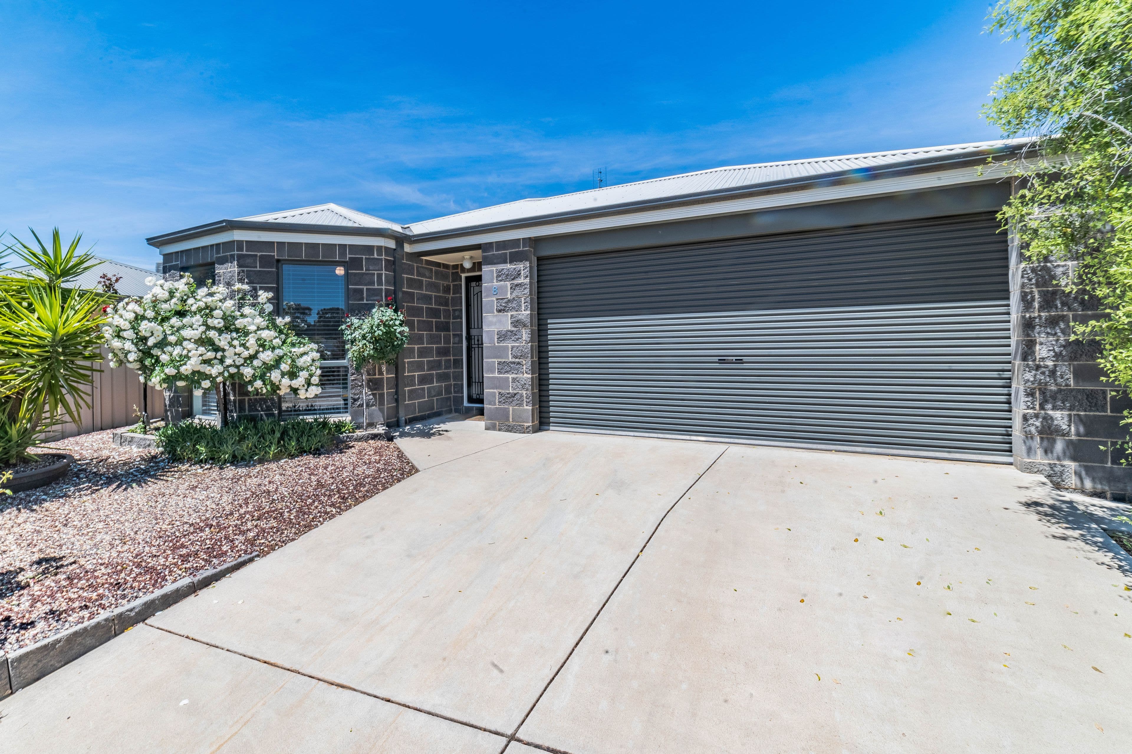 8 Aliza Avenue, California Gully VIC 3556, California Gully - Image 1