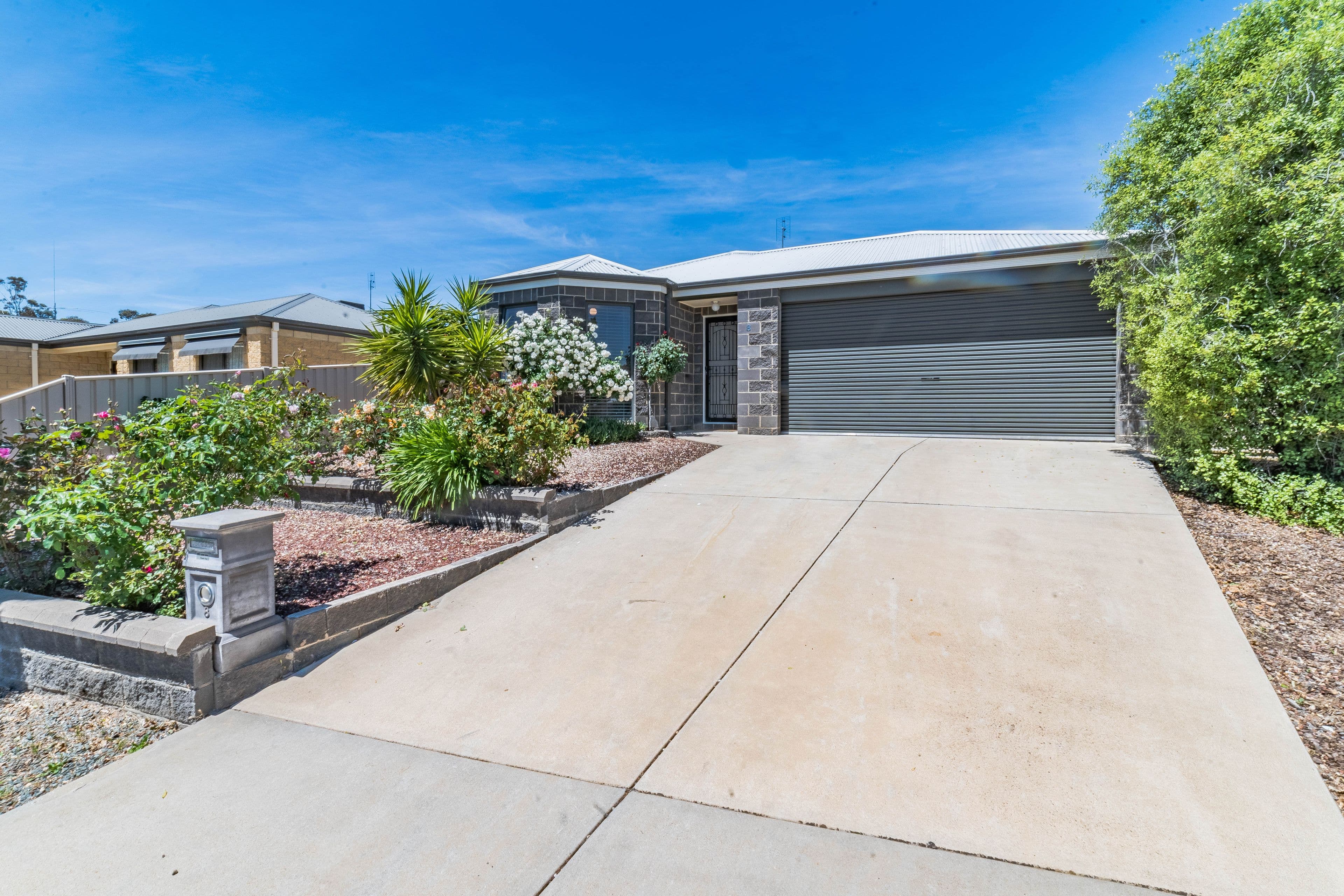 8 Aliza Avenue, California Gully VIC 3556, California Gully - Thumbnail 2