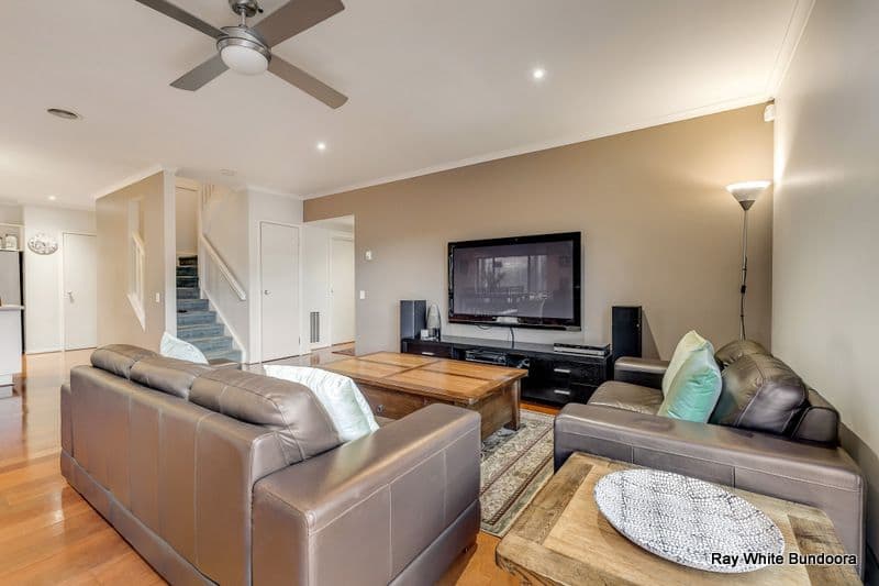 66 Wagstaff Drive, MILL PARK VIC 3082, Mill Park - Thumbnail 4