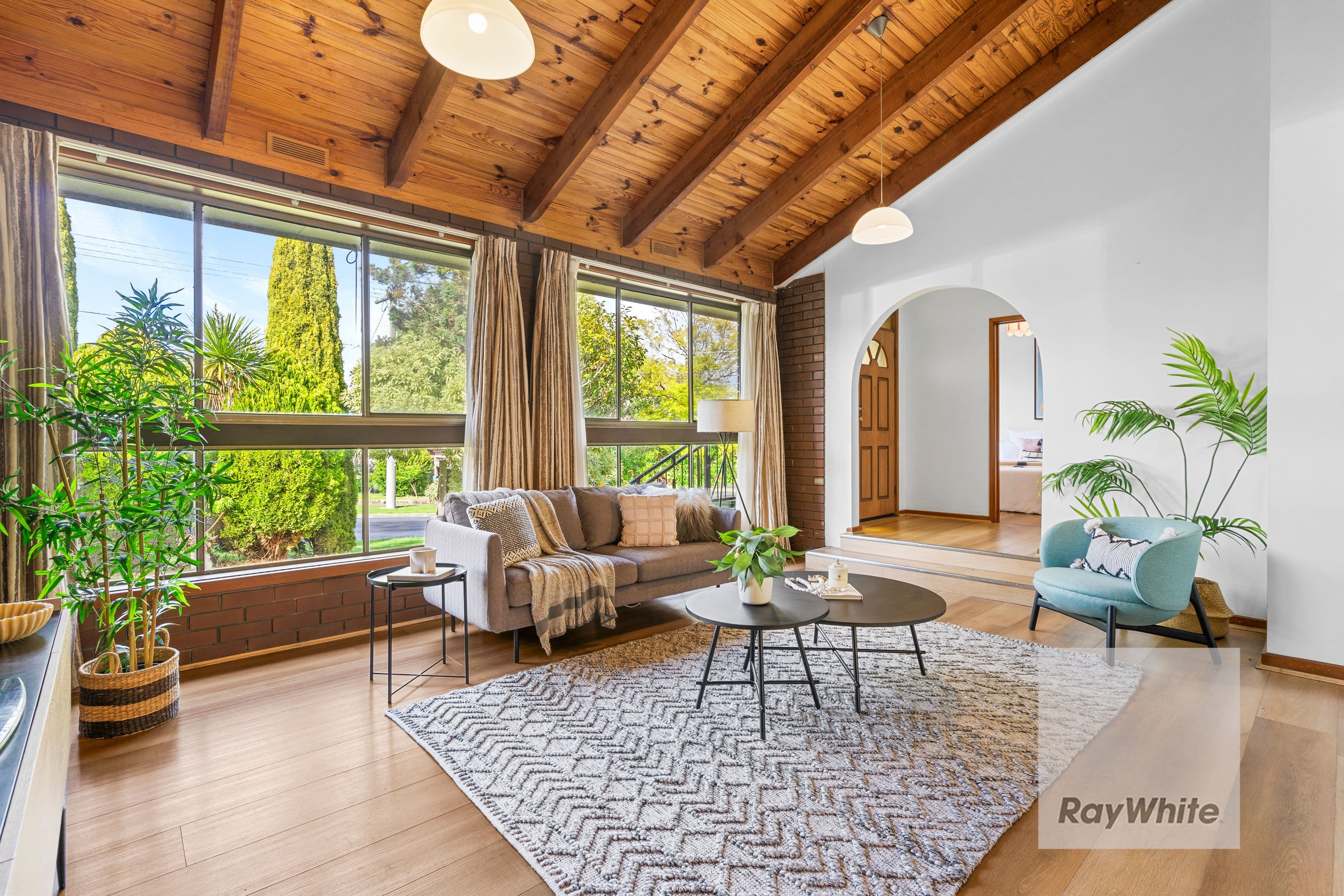 32 Janet Crescent, Bundoora VIC 3083, Bundoora - Thumbnail 2