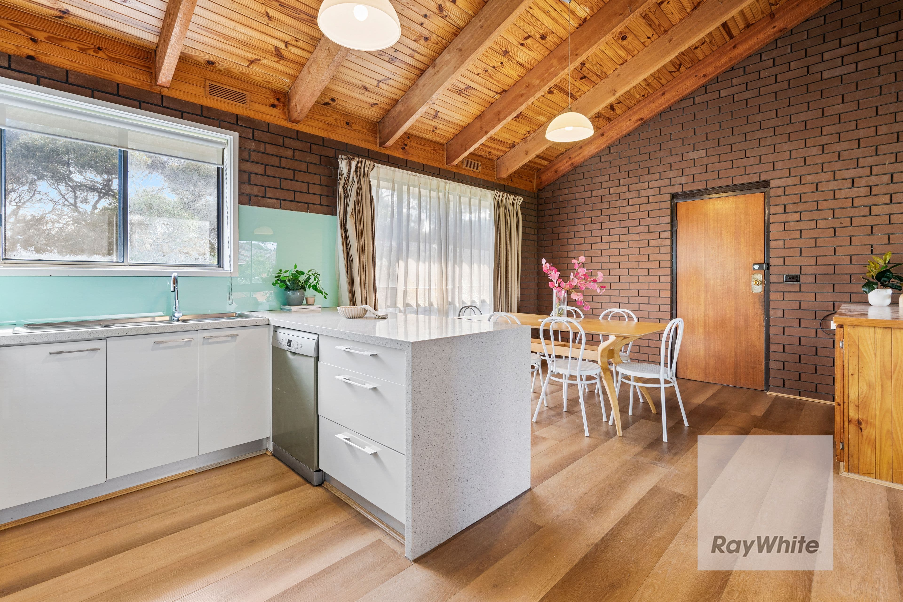 32 Janet Crescent, Bundoora VIC 3083, Bundoora - Thumbnail 7