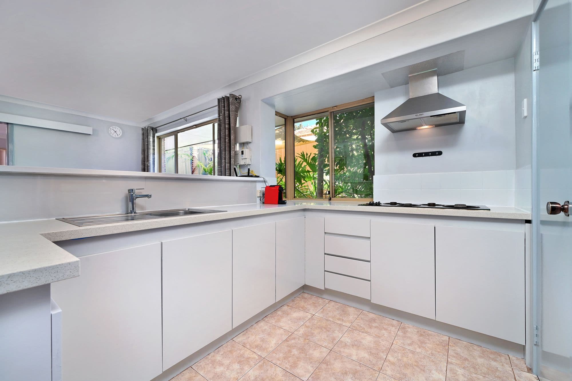 127 Gwenyfred Road, Kensington WA 6151, Kensington - Thumbnail 4