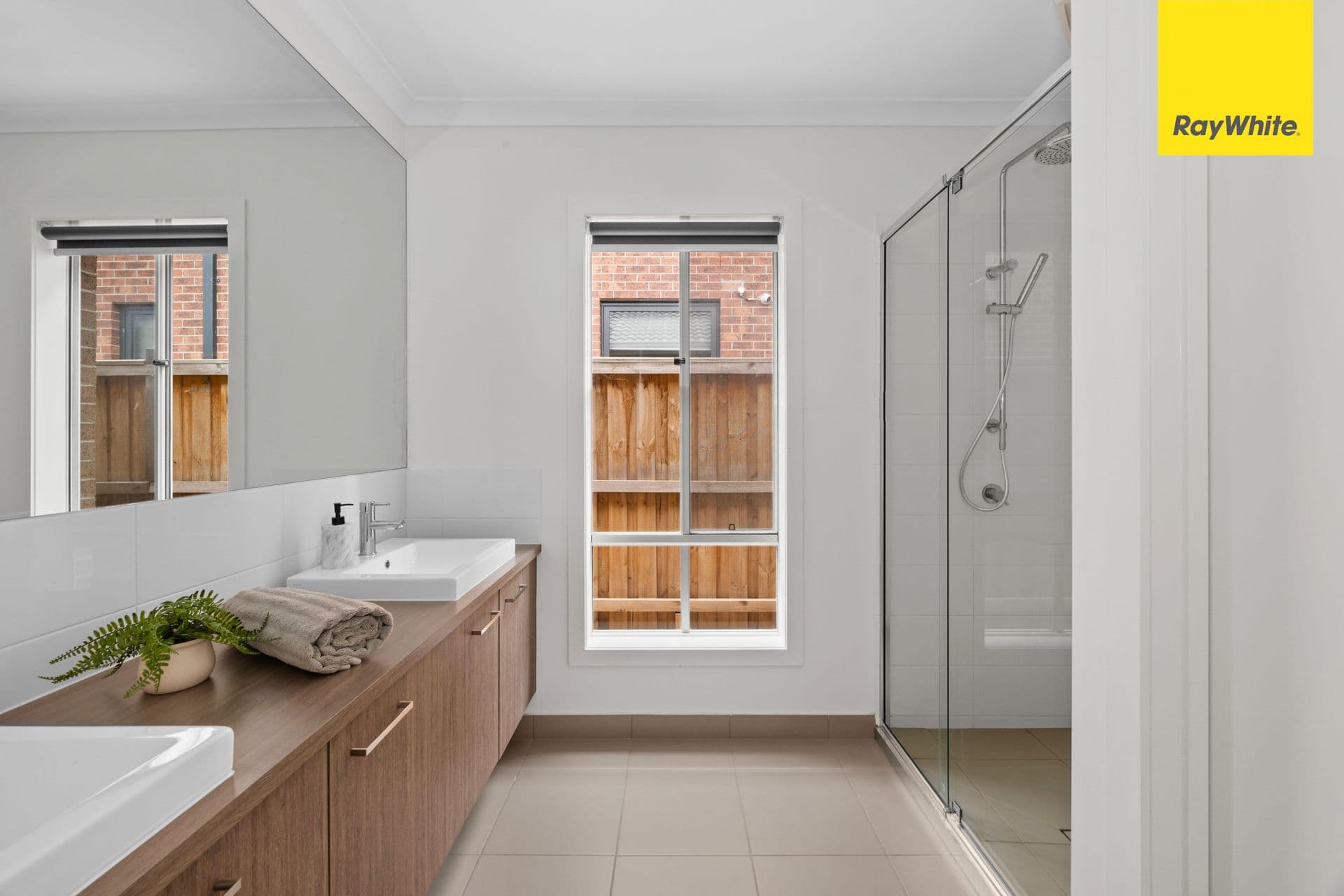 44 Gilfillan Circuit, THORNHILL PARK VIC 3335, Thornhill Park - Thumbnail 3