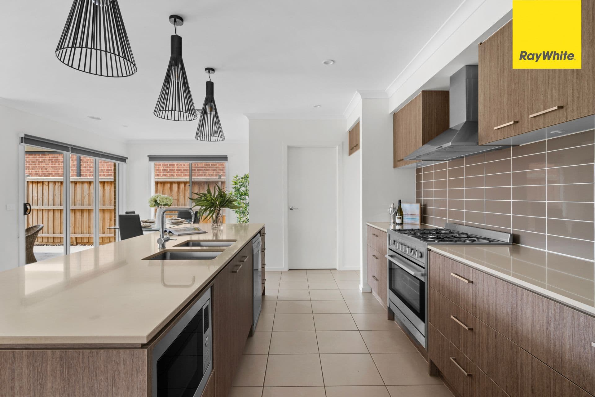 44 Gilfillan Circuit, THORNHILL PARK VIC 3335, Thornhill Park - Thumbnail 6