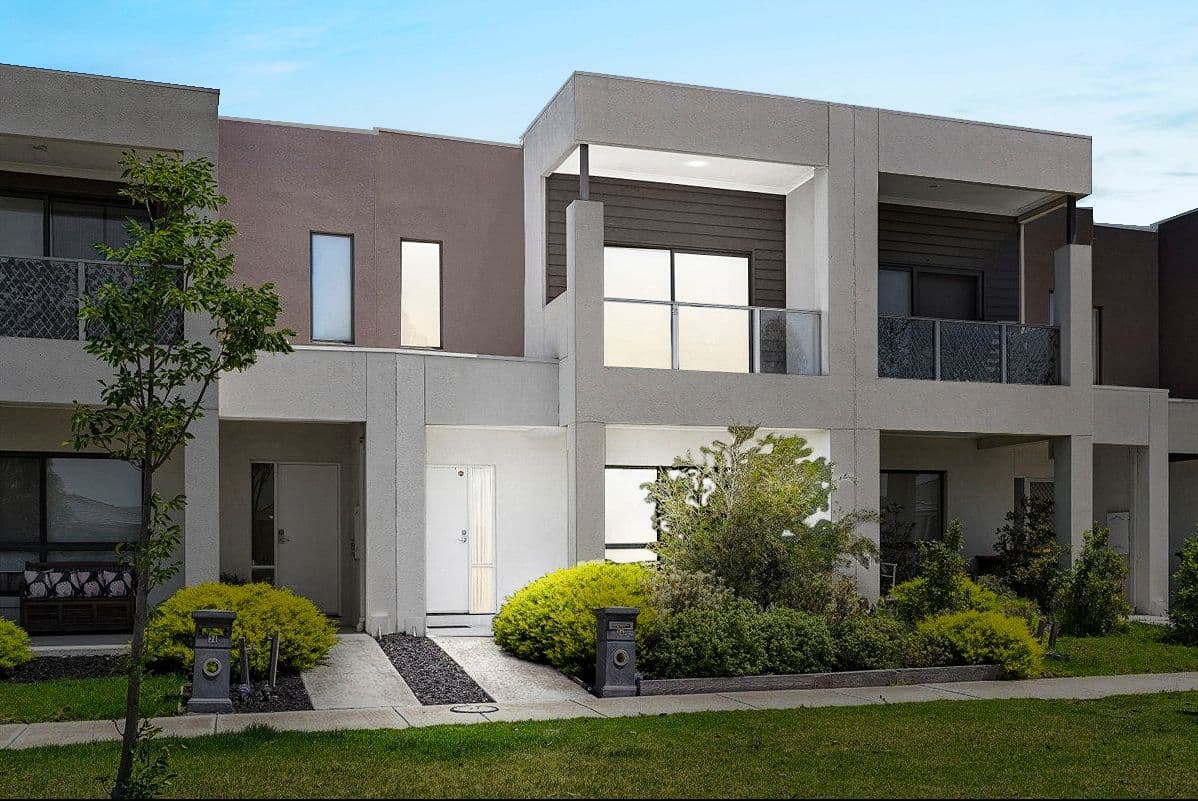 34 Treeve Parkway, Werribee VIC 3030, Werribee - Image 1
