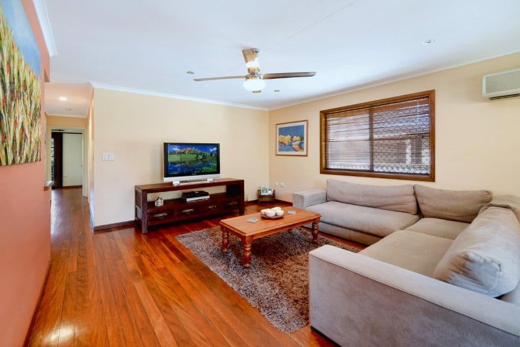 17 Lesley Avenue, MIAMI QLD 4220, Miami - Thumbnail 6
