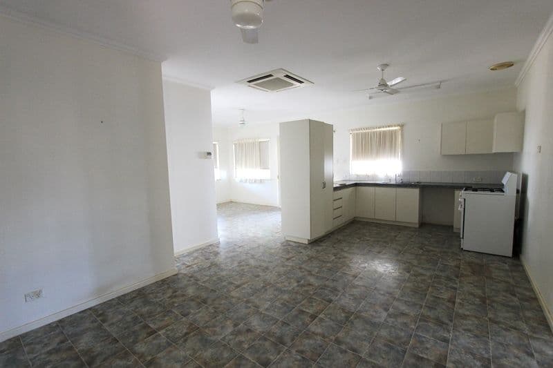 14 Baynton Drive, BAYNTON WA 6714, Baynton - Thumbnail 2