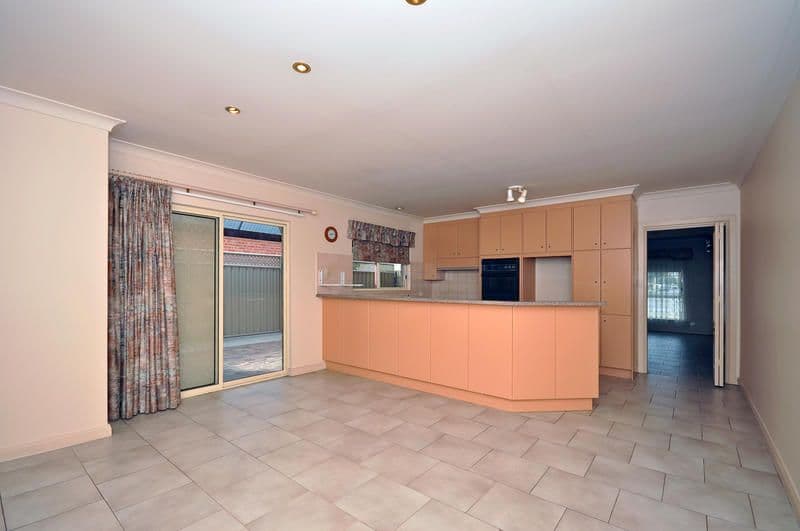 8 Selkirk Avenue, SEATON SA 5023, Seaton - Thumbnail 3