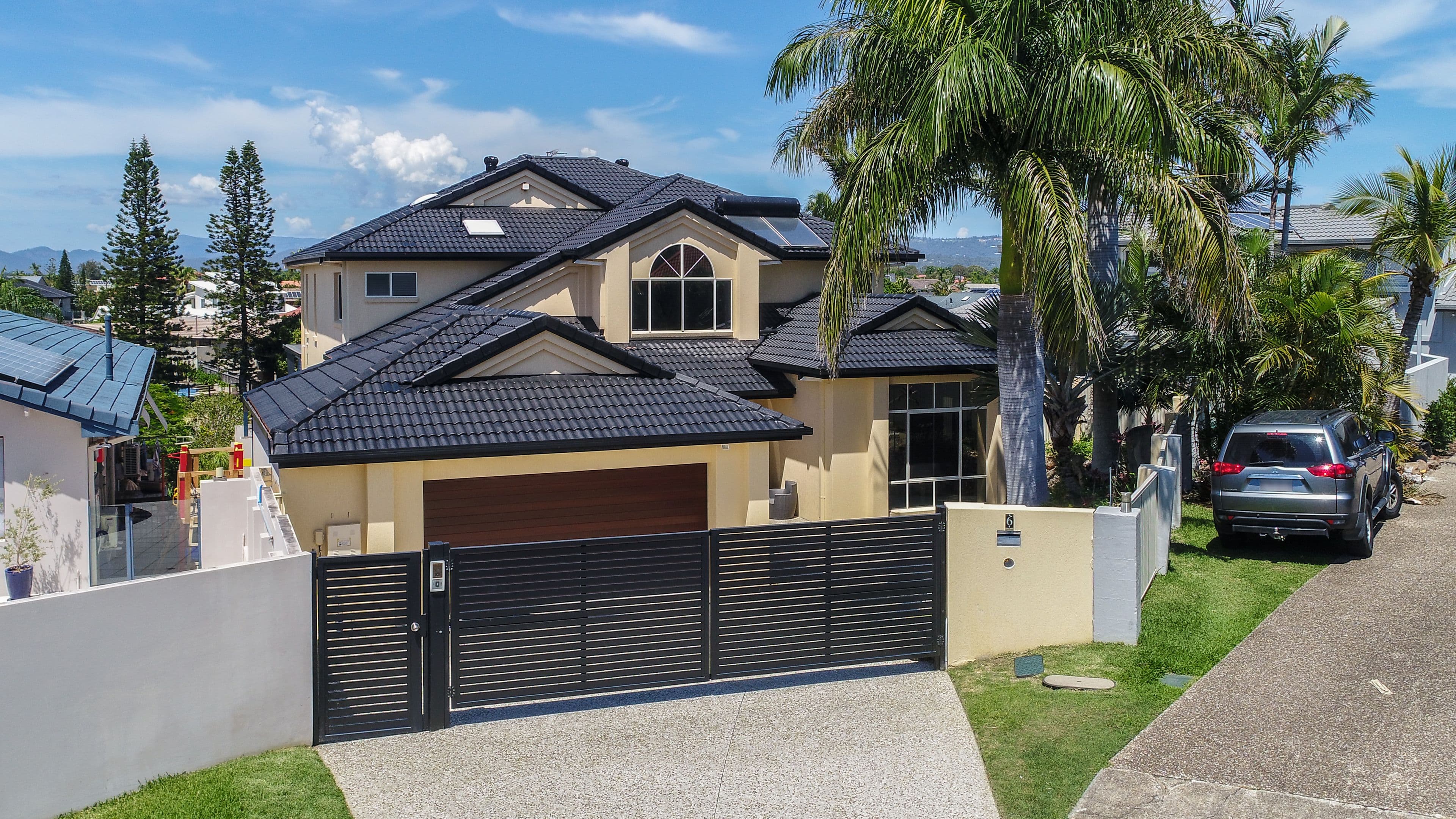 6 Adler Court, Benowa Waters QLD 4217, Benowa - Thumbnail 2