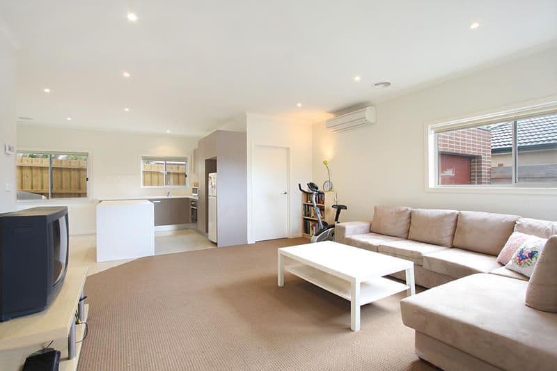 18 Clovis Street, Oakleigh East VIC 3166, Oakleigh East - Thumbnail 2