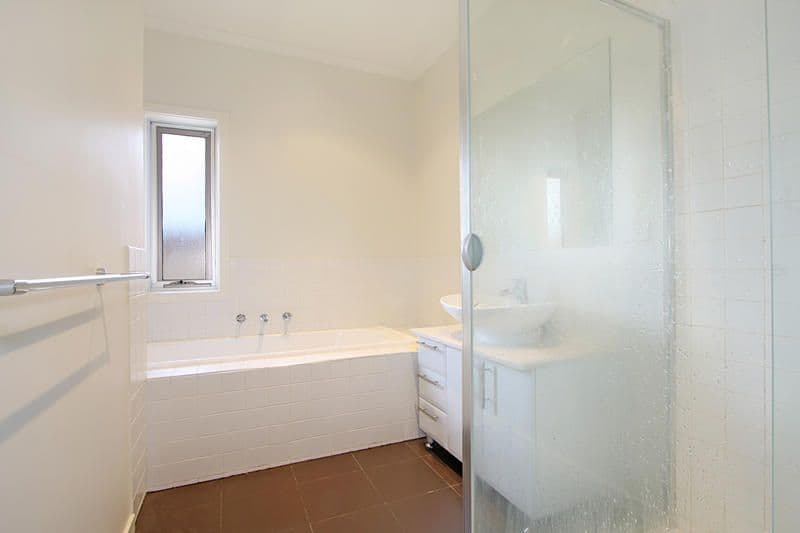 18 Clovis Street, Oakleigh East VIC 3166, Oakleigh East - Thumbnail 6