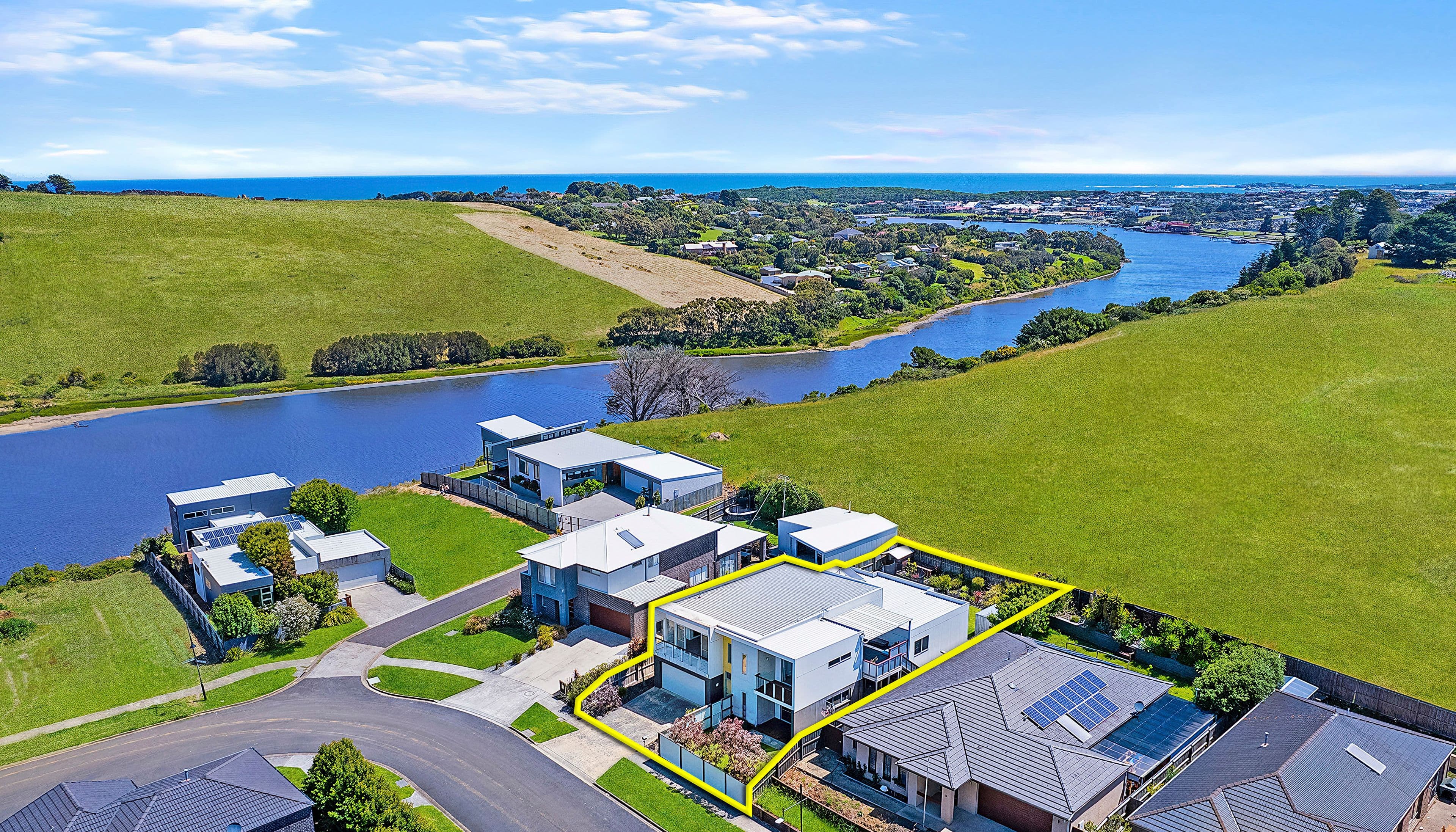 3 Napthine Terrace, Warrnambool VIC 3280, Warrnambool - Thumbnail 2