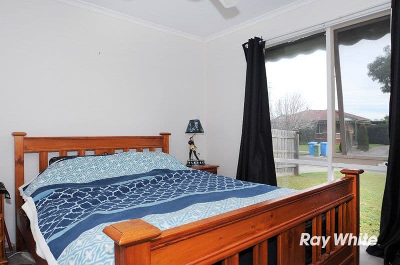 25 Maculata Drive, CRANBOURNE WEST VIC 3977, Cranbourne West - Thumbnail 4