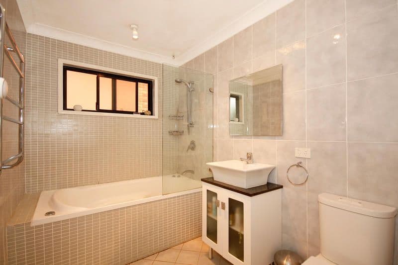 10 Mountain Street, ENGADINE NSW 2233, Engadine - Thumbnail 5