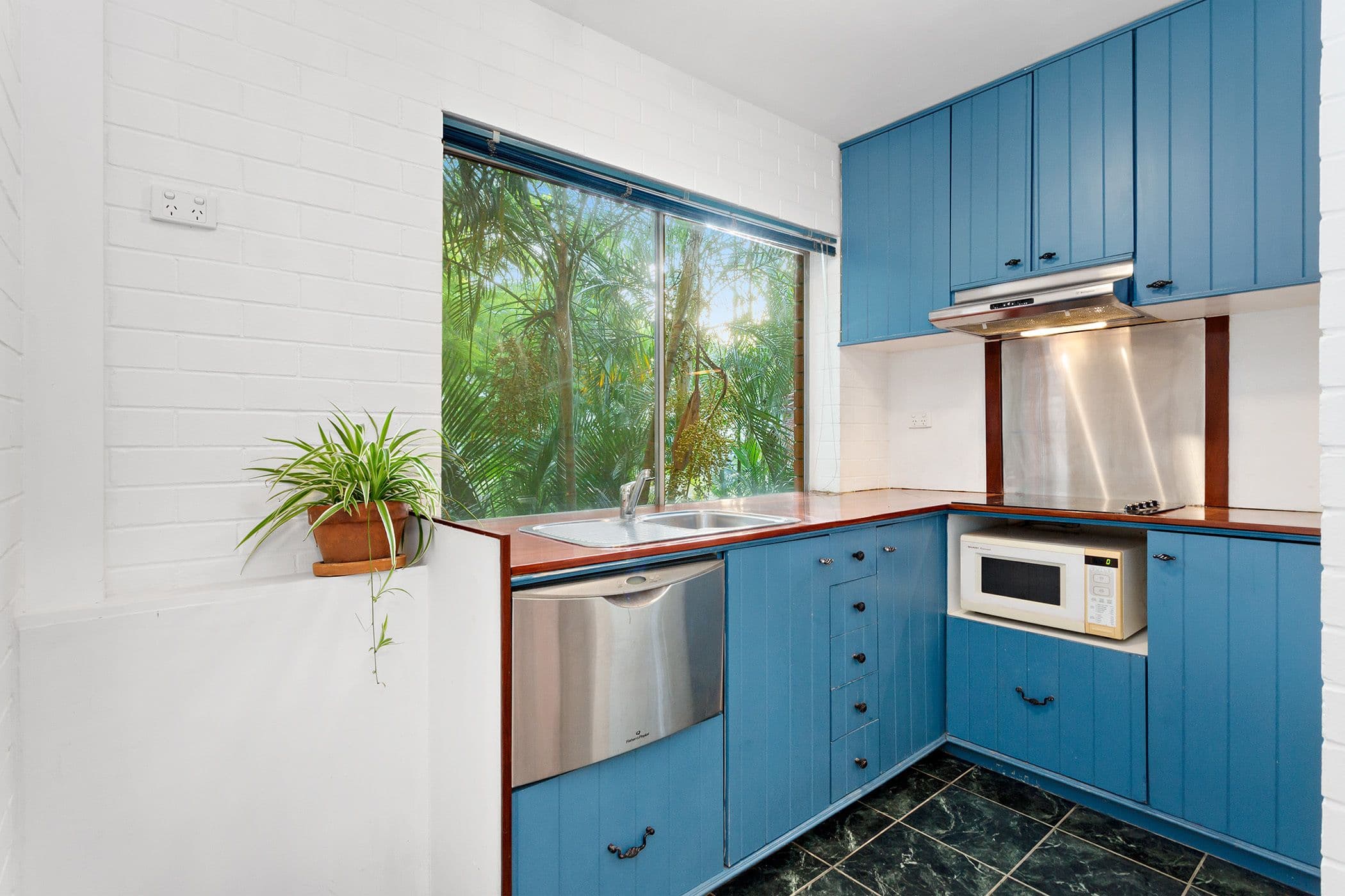 104 Gailey Road, St Lucia QLD 4067, St Lucia - Thumbnail 3