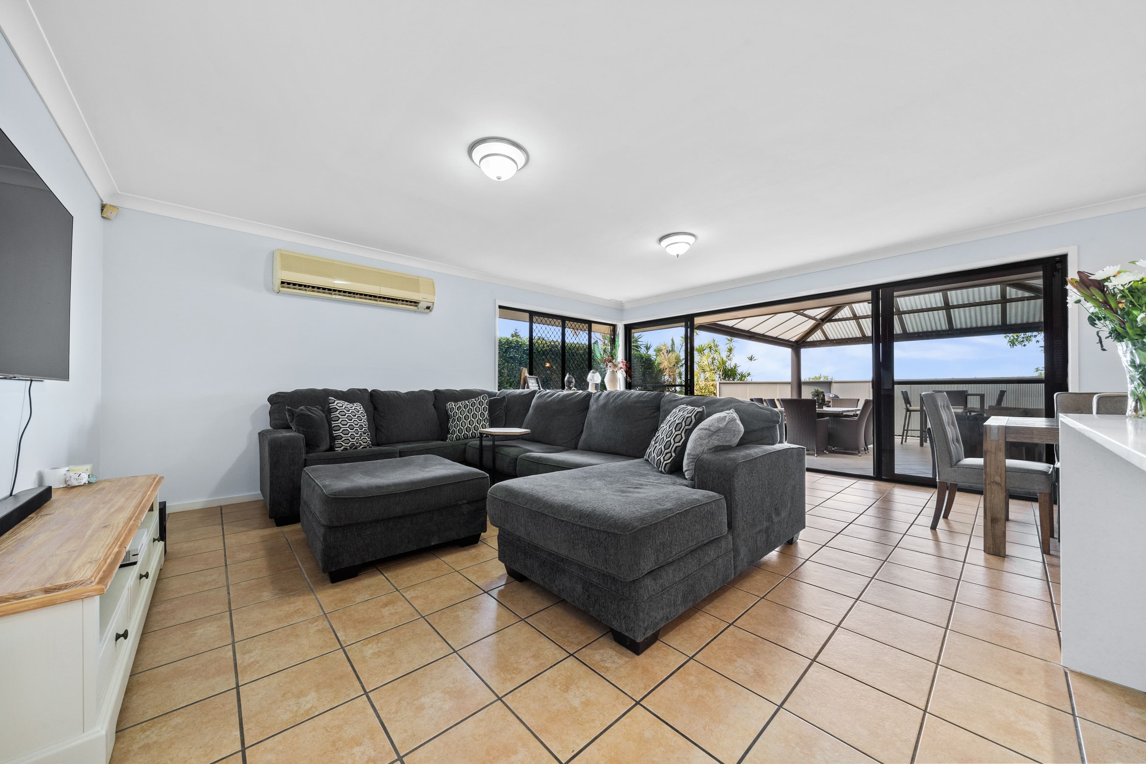 74 Overland Drive, Edens Landing QLD 4207, Edens Landing - Thumbnail 3