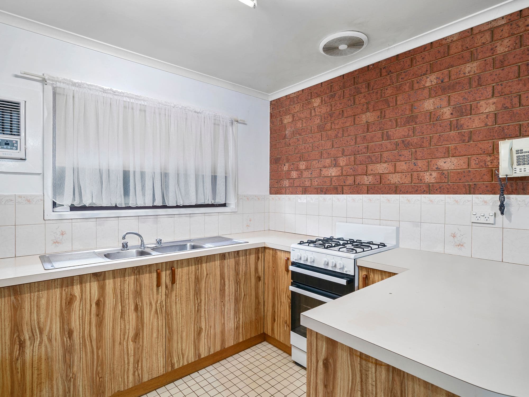 37a Hannah Street, Benalla VIC 3672, Benalla - Thumbnail 2