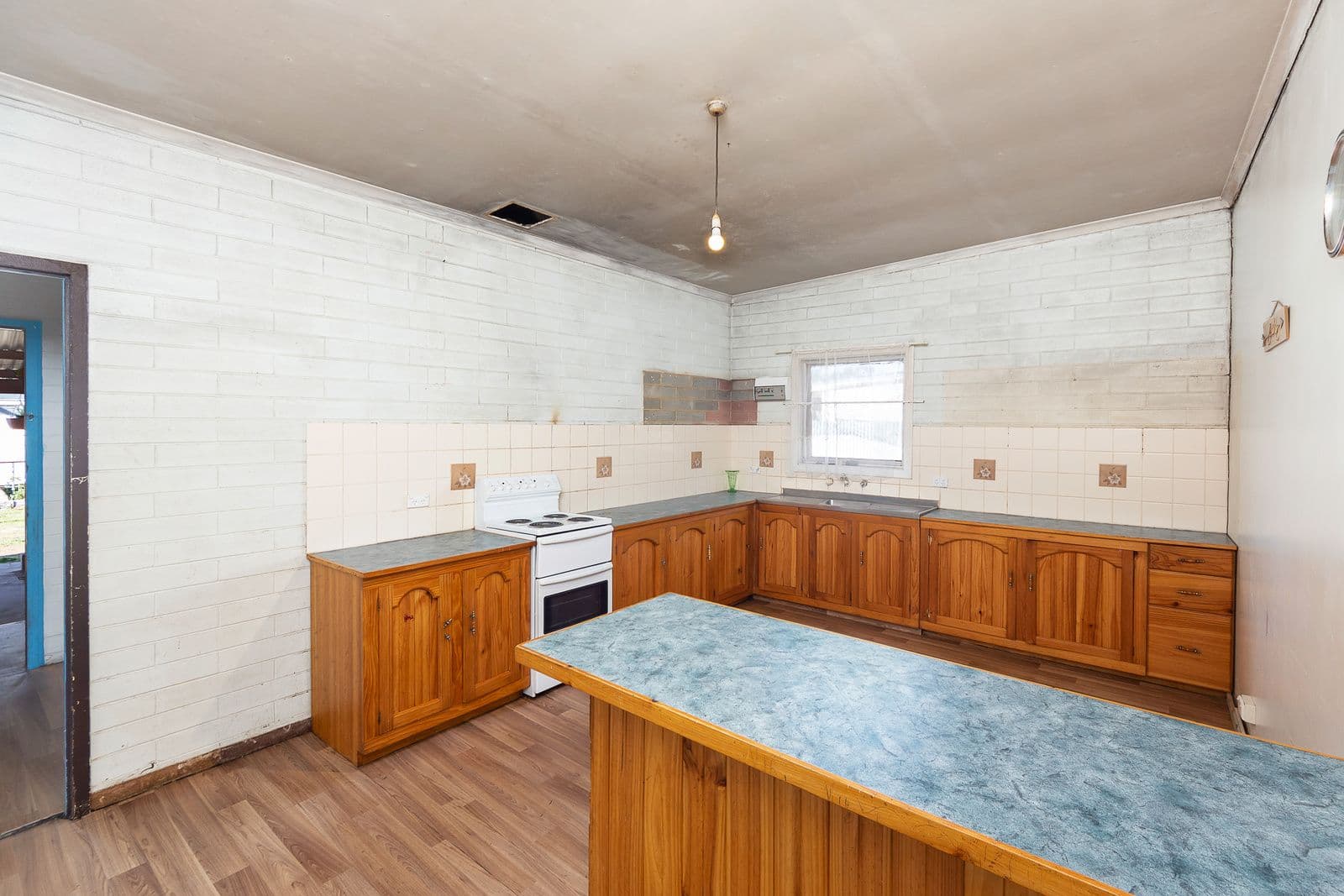 16 Caroline Street, Murray Bridge SA 5253, Murray Bridge - Thumbnail 3