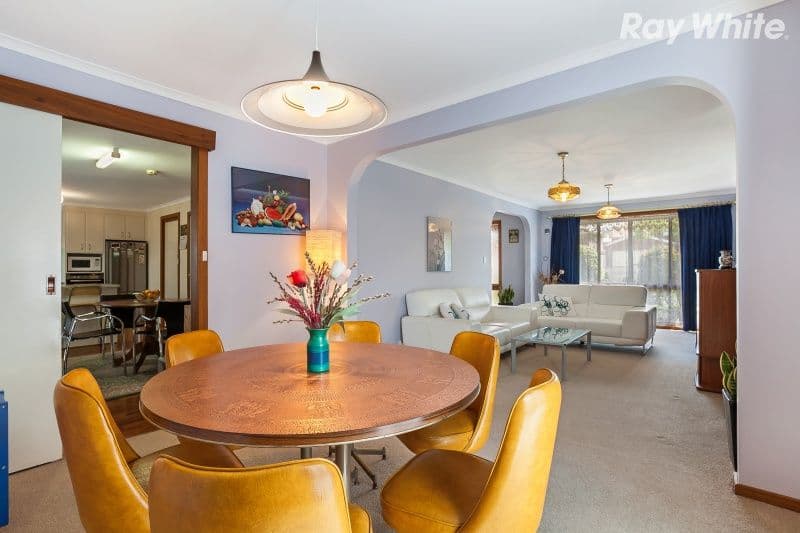 4 Cascade Street, Oakleigh South VIC 3167, Oakleigh South - Thumbnail 2
