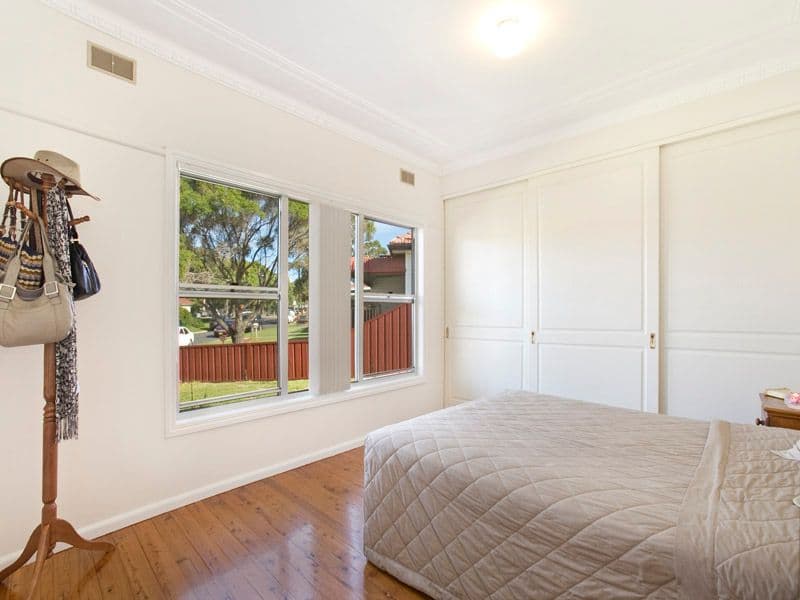 1 Dyinda Place, MIRANDA NSW 2228, Miranda - Thumbnail 4