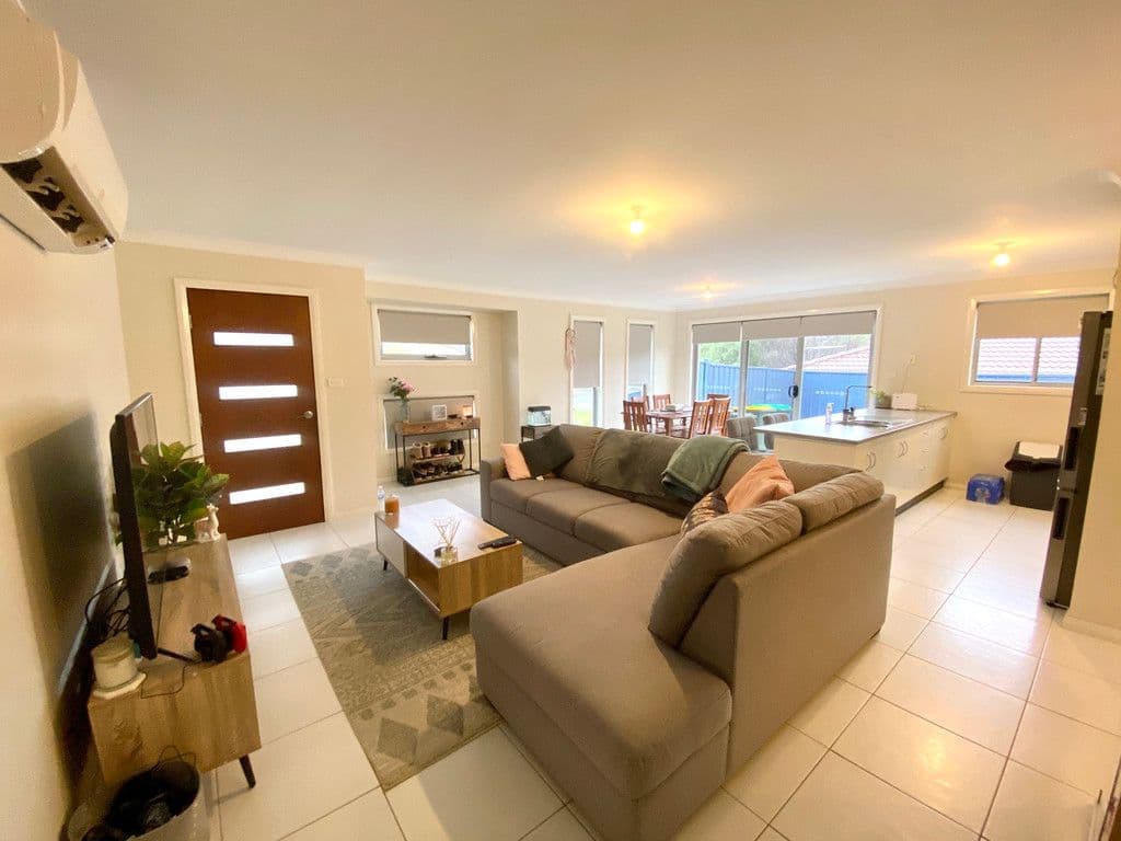 4A Yass Street, Young NSW 2594, Young - Thumbnail 2