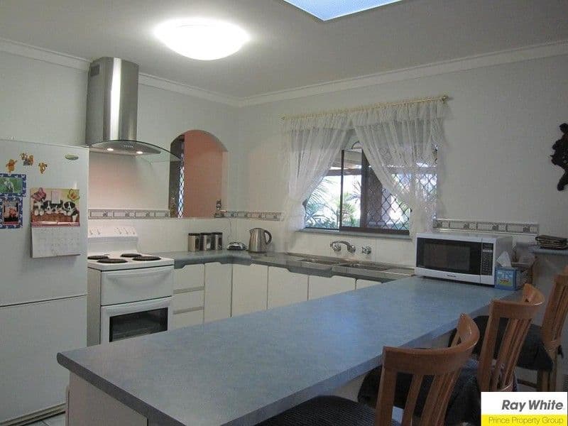 26 Maguire Avenue, BEECHBORO WA 6063, Beechboro - Thumbnail 4
