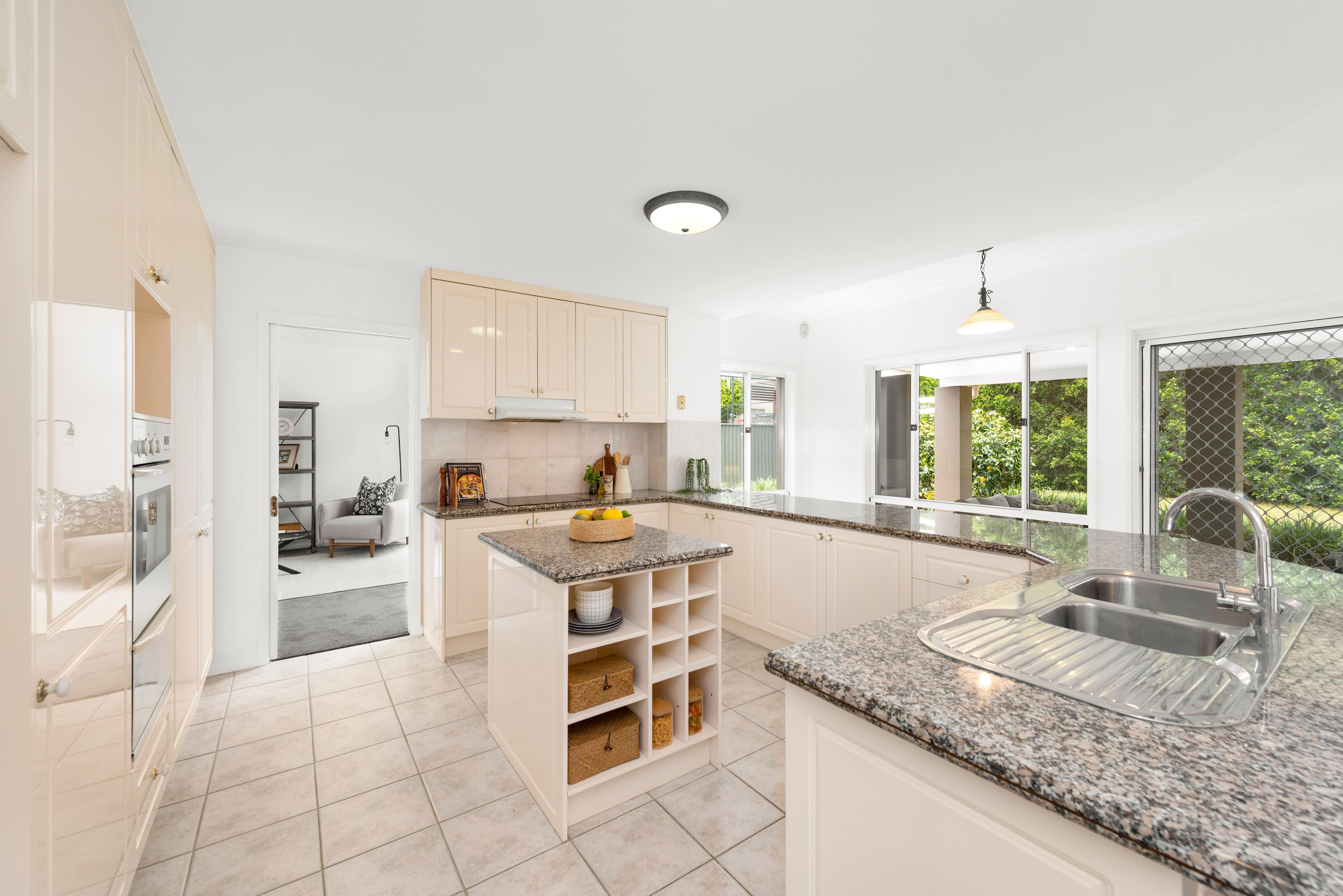 22 Glastonbury Place, Carindale QLD 4152, Carindale - Thumbnail 6