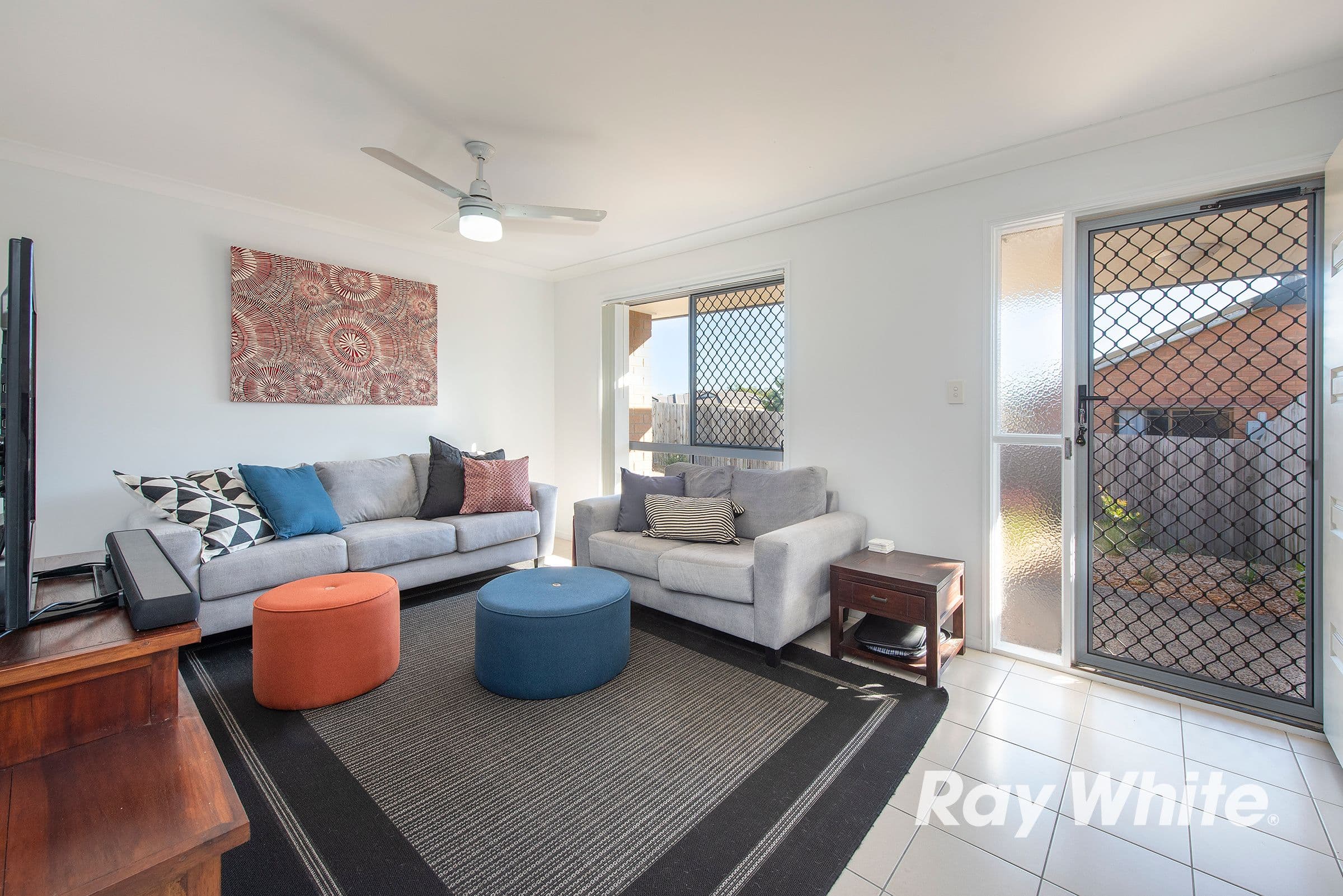 19 Chesan Court, Crestmead QLD 4132, Crestmead - Thumbnail 2