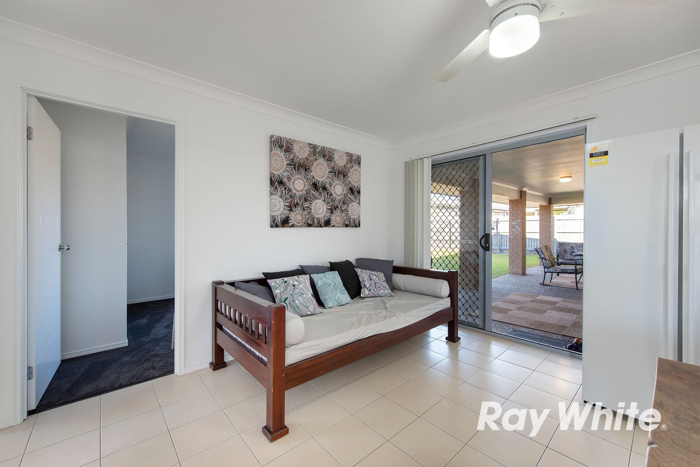 19 Chesan Court, Crestmead QLD 4132, Crestmead - Thumbnail 5