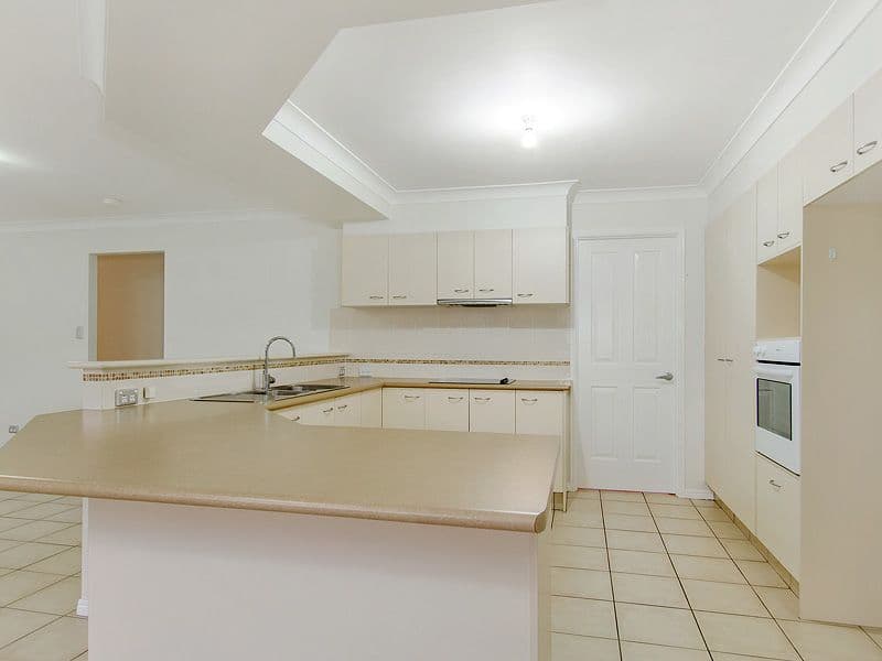 13 Eton Drive, Oxenford QLD 4210, Oxenford - Thumbnail 6