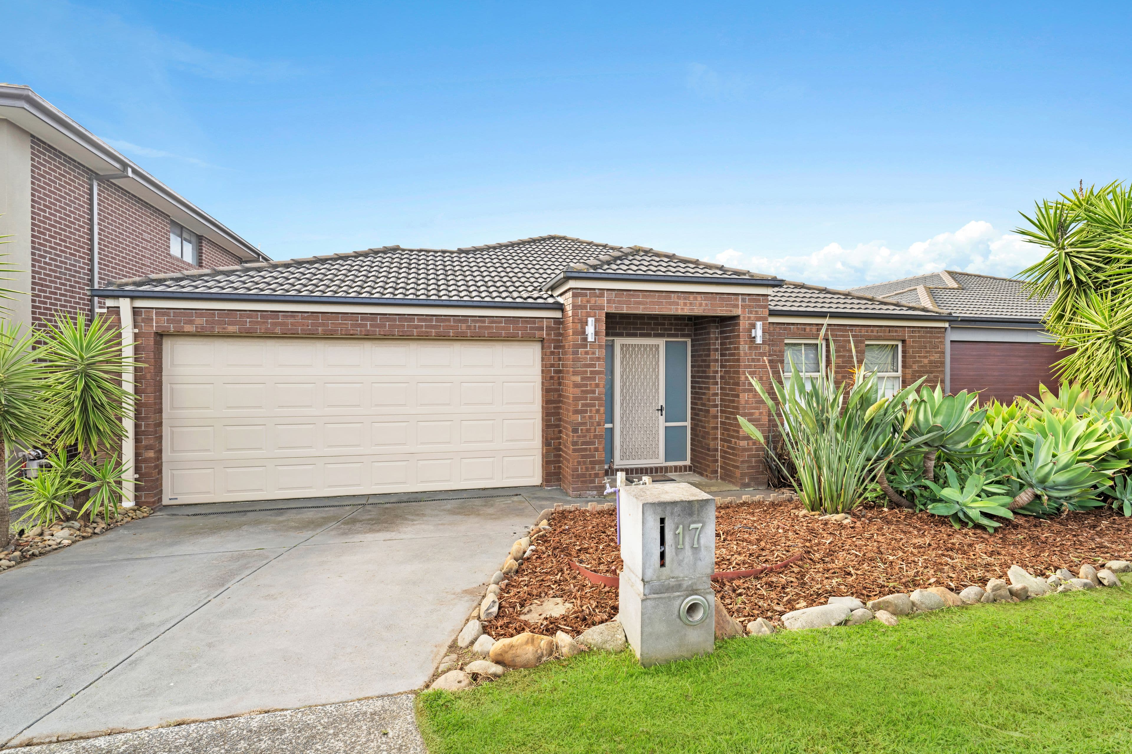 17 Galilee Drive, Sandhurst VIC 3977, Sandhurst - Image 1