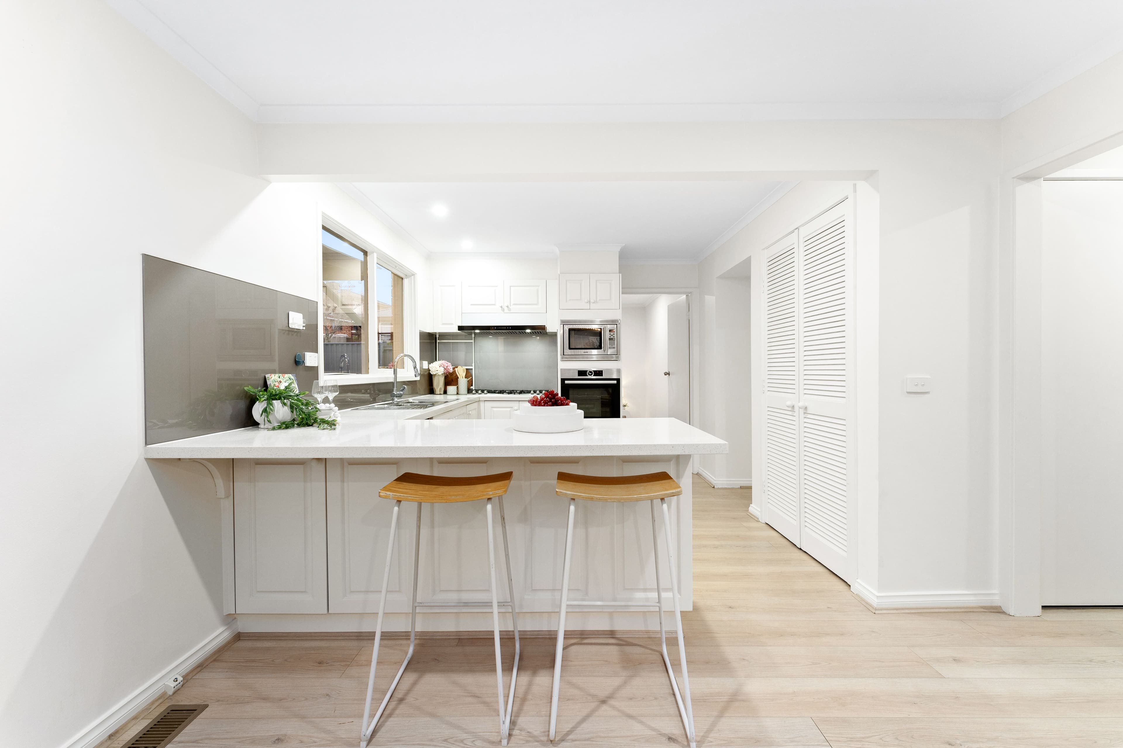 18 Wondalea Crescent, Wantirna VIC 3152, Wantirna - Thumbnail 4
