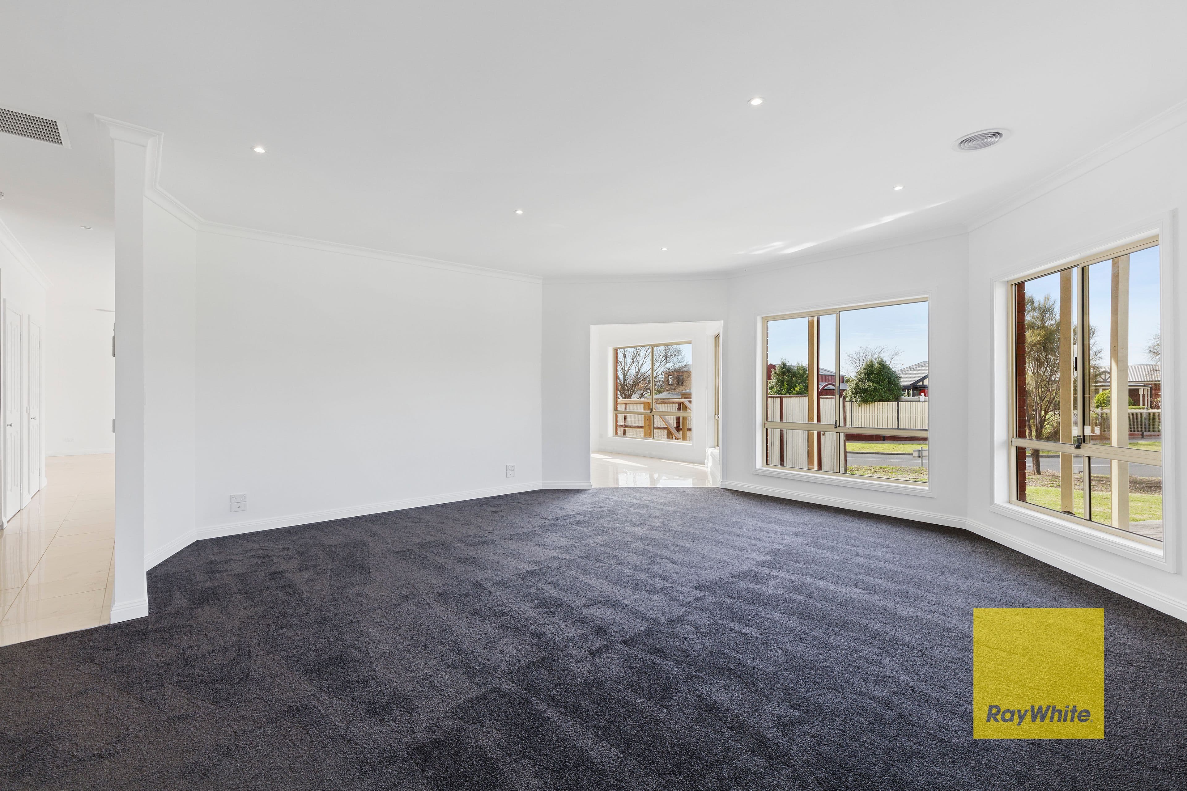 32 Willesden Drive, Waurn Ponds VIC 3216, Waurn Ponds - Thumbnail 2