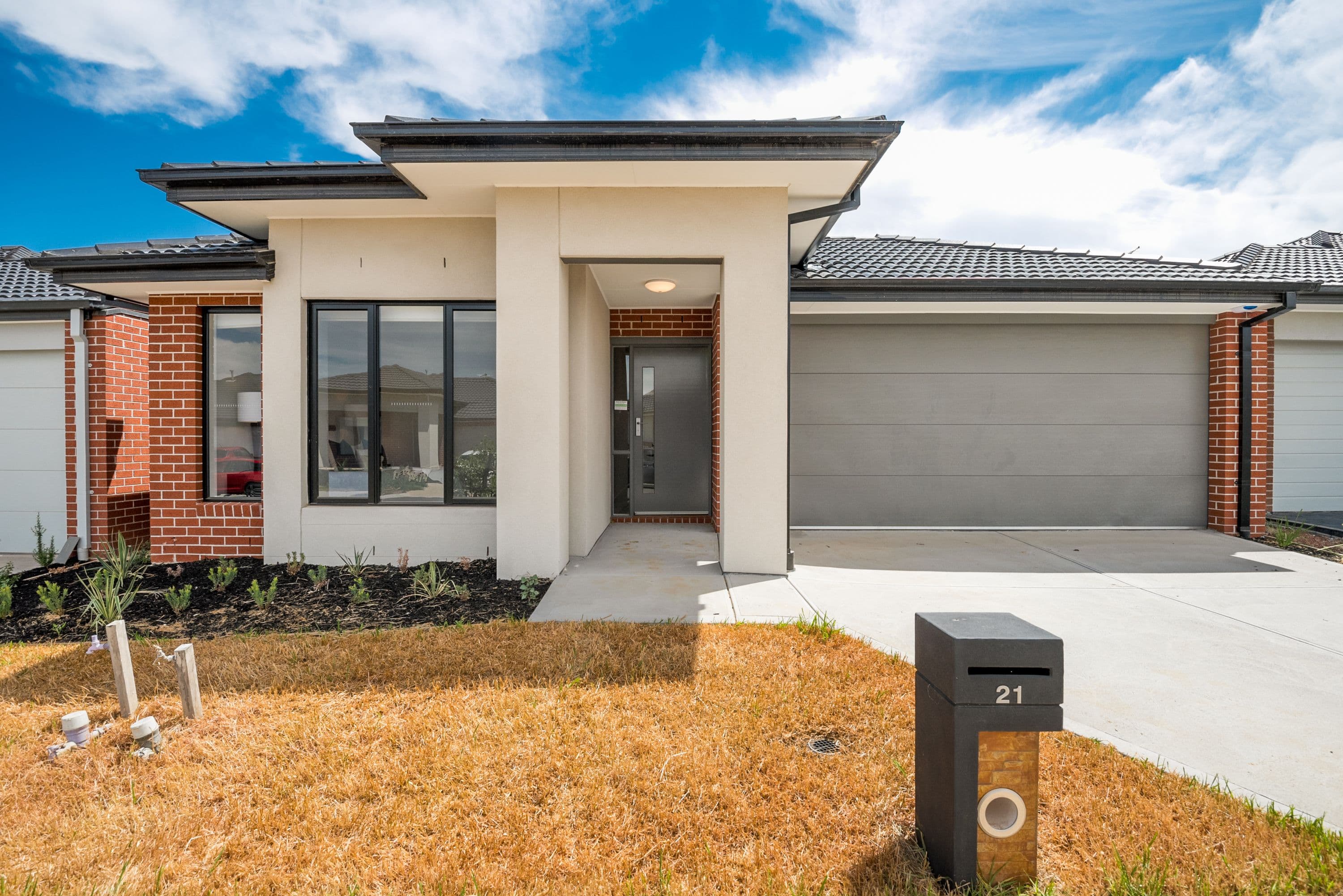 21 Bolwarra Street, Craigieburn VIC 3064, Craigieburn - Image 1