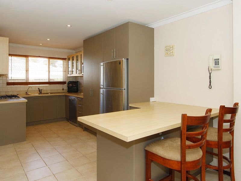 16 Balfern Court, HAMERSLEY WA 6022, Hamersley - Thumbnail 2