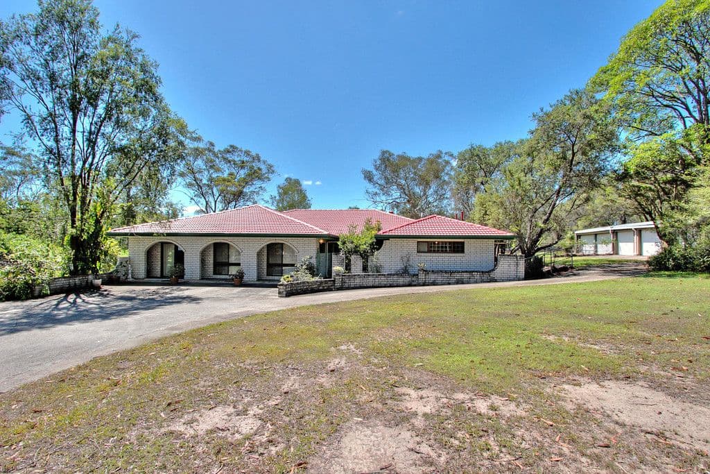 15 Oakridge Street, Burbank QLD 4156, Burbank - Thumbnail 2