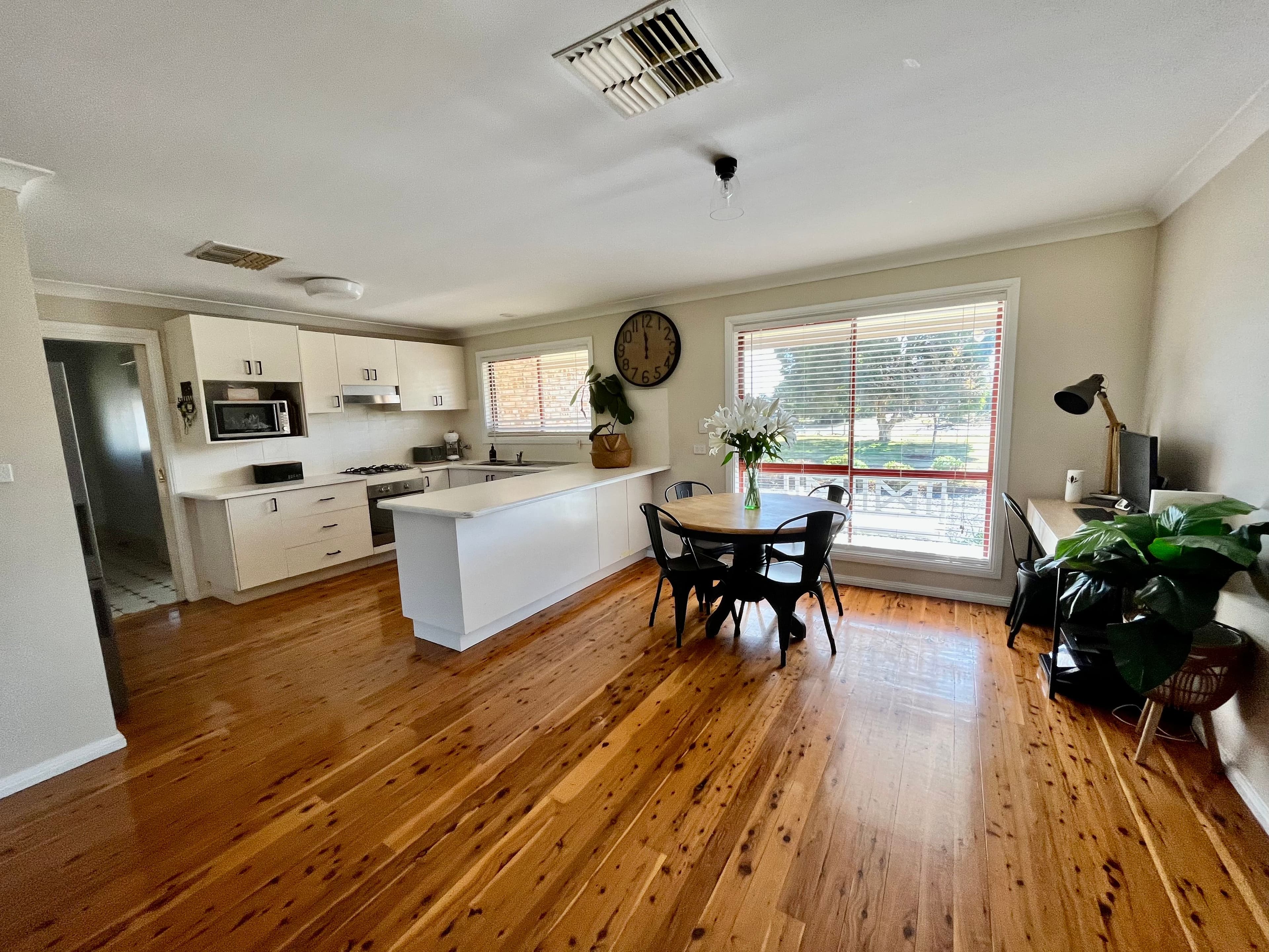 15 Reymond Street, Forbes NSW 2871, Forbes - Thumbnail 2