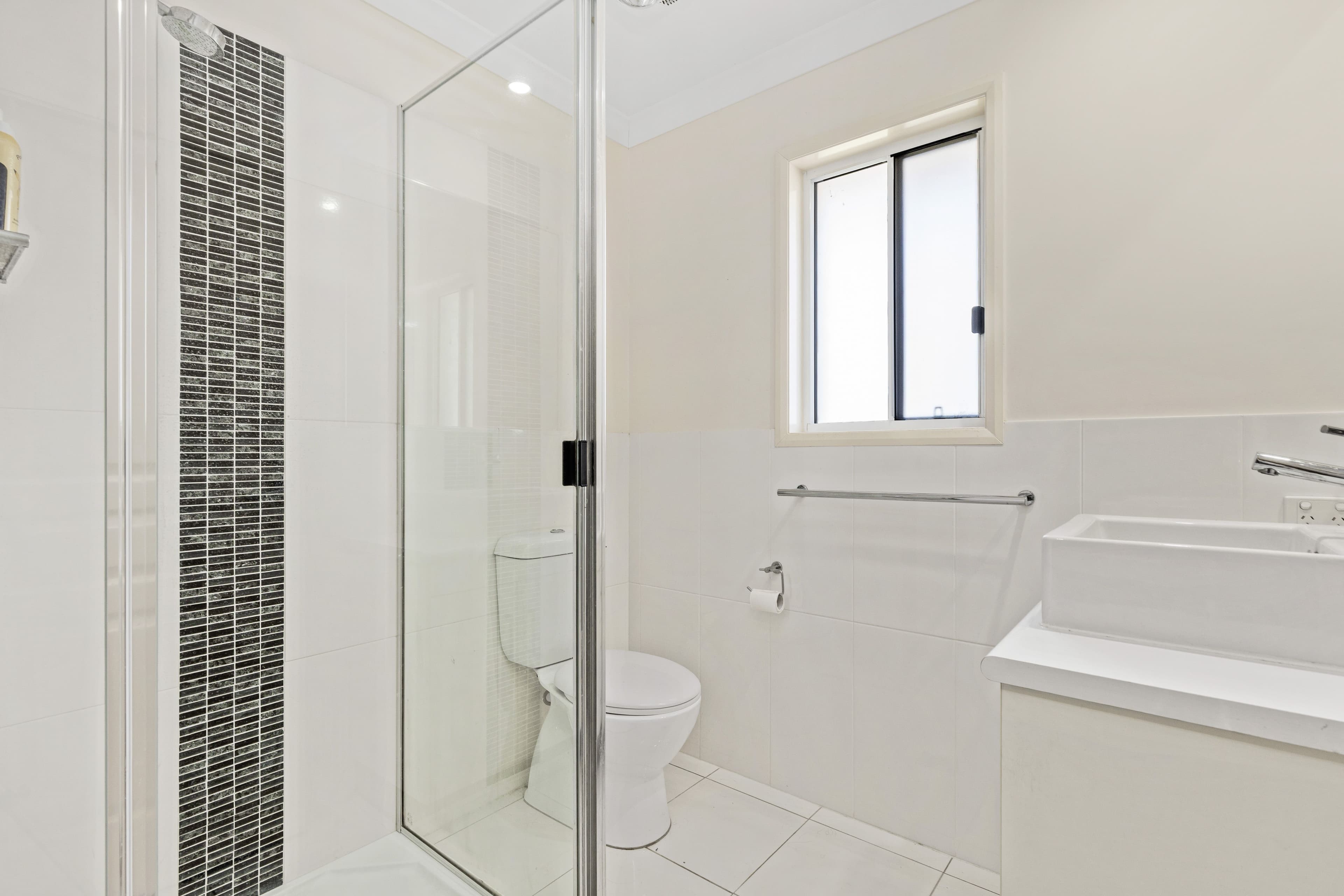 44 Lakeside Drive, Emerald QLD 4720, Emerald - Thumbnail 4