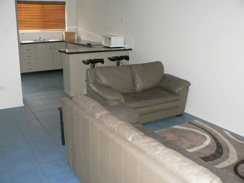 50 Latrobe Street, TANNUM SANDS QLD 4680, Tannum Sands - Thumbnail 5