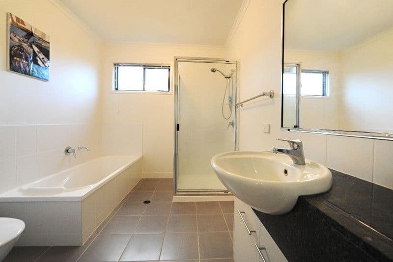 8 Curlew Court, JUBILEE POCKET QLD 4802, Jubilee Pocket - Thumbnail 8