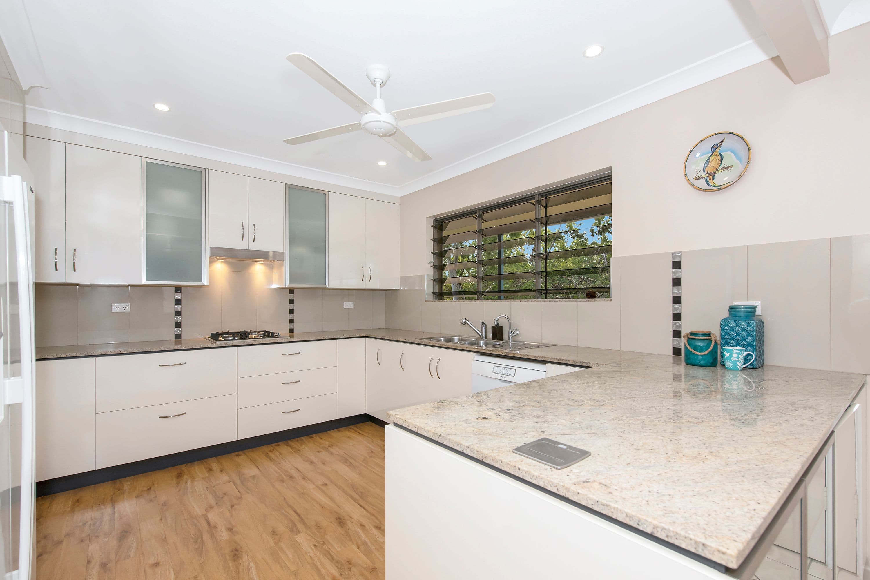 8 Bill Court, Alligator Creek QLD 4816, Alligator Creek - Thumbnail 3