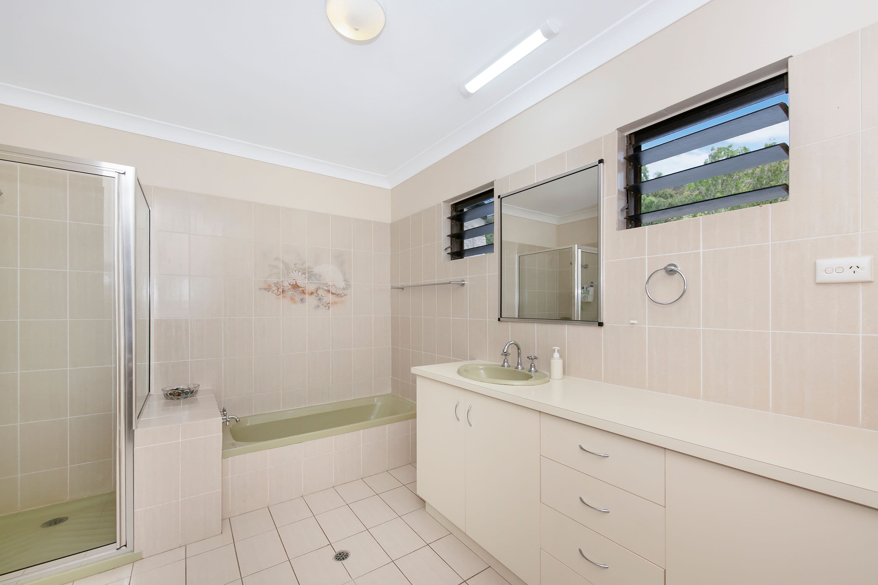 8 Bill Court, Alligator Creek QLD 4816, Alligator Creek - Thumbnail 8